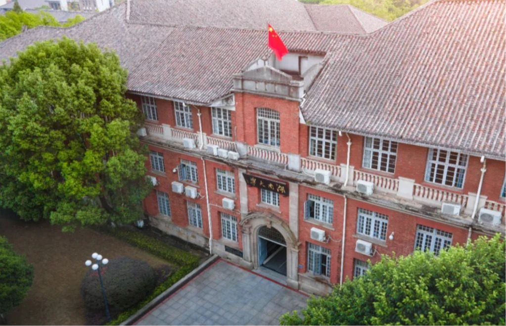 【综合新闻】我校“全国文明校园”建设再添喜讯