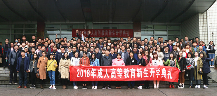 合影.JPG 合影.JPG