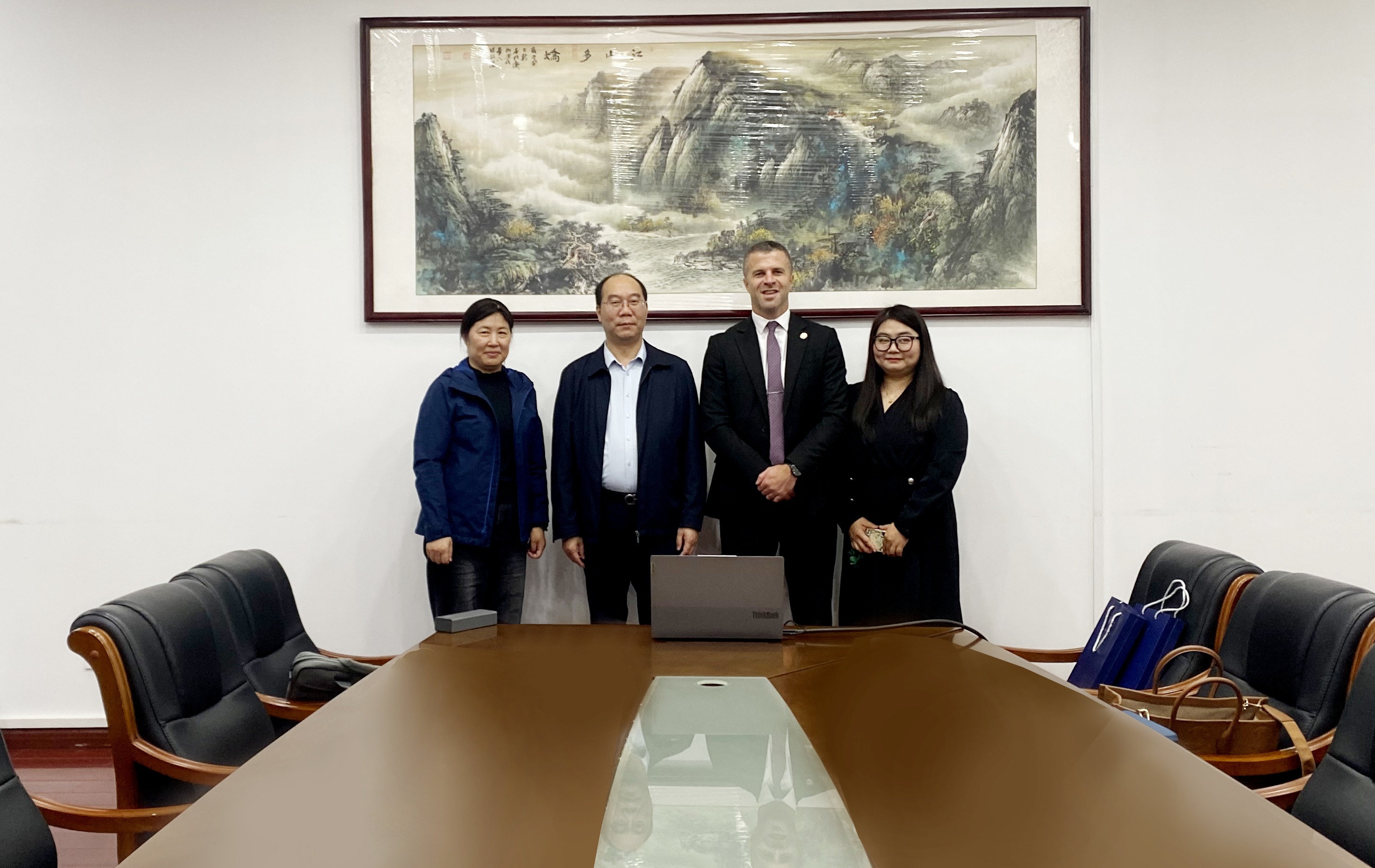 【出国留学】英国利兹贝克特大学来访湖南大学出国留学培训基地